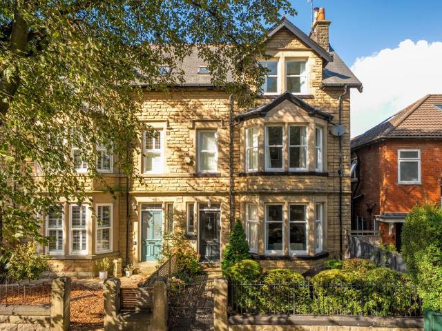 St. Marks Avenue, Harrogate, HG2 5 bed semi detached house to rent £3,200 pcm £738 pw
