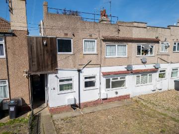 St. Marks Avenue, Northfleet, Gravesend, Kent DA11, 2 bed maisonette to rent, £1,150 pcm | PrimeLocation