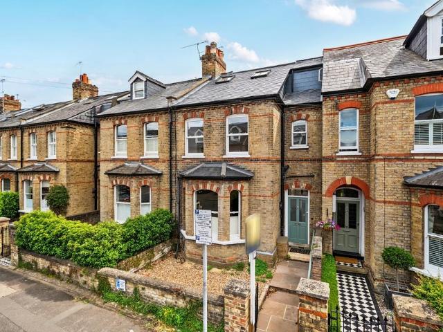 St. Marks Road Windsor SL4 4 bed terraced house to rent £3,500 pcm £808 pw