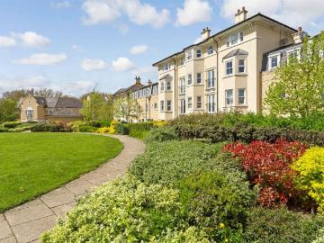 St. Matthews Gardens, Cambridge CB1, 3 bed flat to rent, £2,100 pcm | PrimeLocation