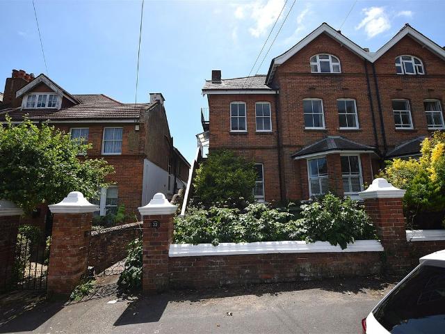 St Matthews Gardens, St Leonards On Sea TN38, 2 bed flat to rent, £1,200 pcm | PrimeLocation