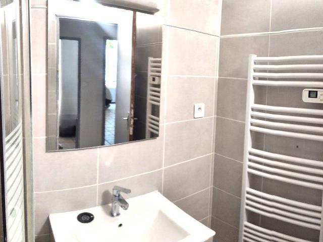 St MAXIMIN 83470 T3 SUD 840€HC/mois proche écoles/commerces