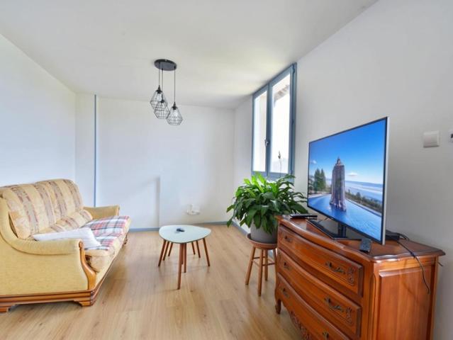St Méard de Gurson, maison 2 chambres + 2500 m² terrain
