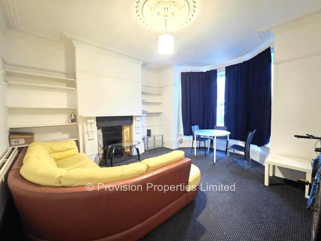 St Michaels Terrace, Headingley, Leeds LS6, 6 bed terraced house to rent, £2,990 pcm | PrimeLocation