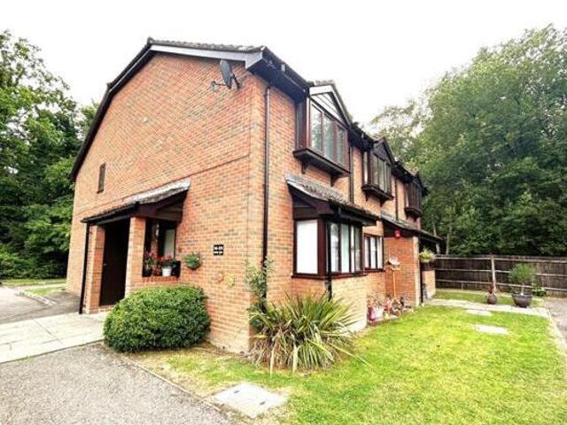 St. Michaels Close, Fleet, 1 Bedroom Flat