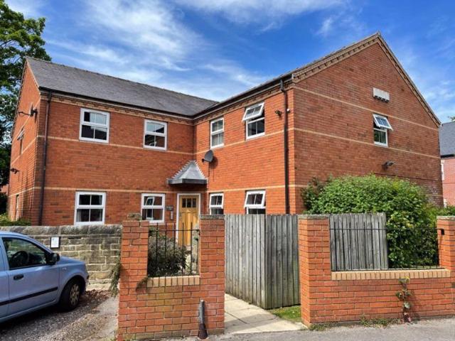 St. Michaels Crescent, Leeds 3 bed apartment to rent £1,300 pcm £300 pw