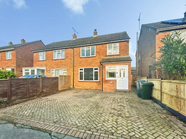 St. Michaels, Kent TN30 3 bed semi detached house to rent £1,550 pcm £358 pw