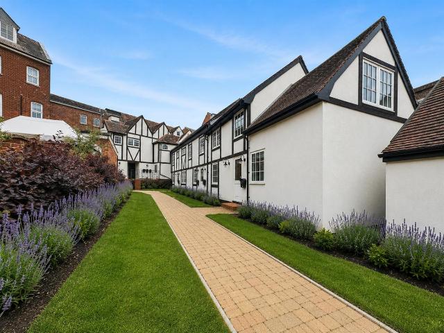 St. Michaels Lane, Braintree CM7, 1 bed flat to rent, £1,050 pcm | PrimeLocation