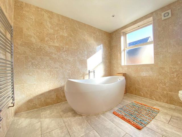 St. Michaels Road, Bournemouth BH2 6 bed property to rent £2,850 pcm £658 pw