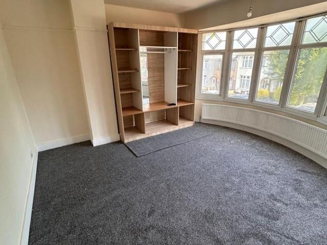 St Monicas Avenue, Luton LU3, 3 bed semi detached house to rent, £1,700 pcm | PrimeLocation