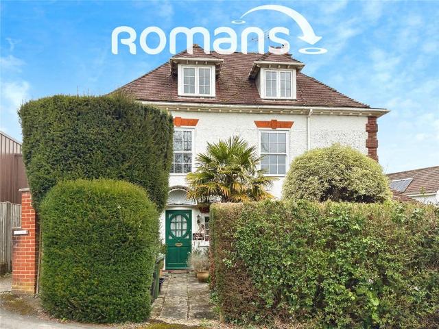 St. Nicholas, Mead Road, Winchester. 2 bed flat to rent £2,000 pcm £462 pw