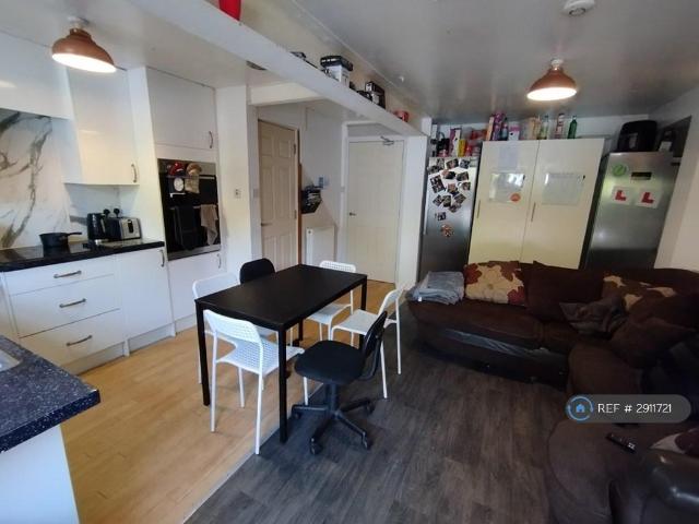 St Nicholas Mews, Derby, DE1 1 bed in a house share to rent £490 pcm £113 pw