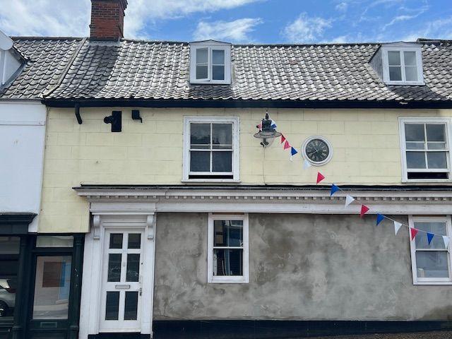 St. Nicholas Street, Diss IP22, 2 bed flat to rent, £1,050 pcm | PrimeLocation