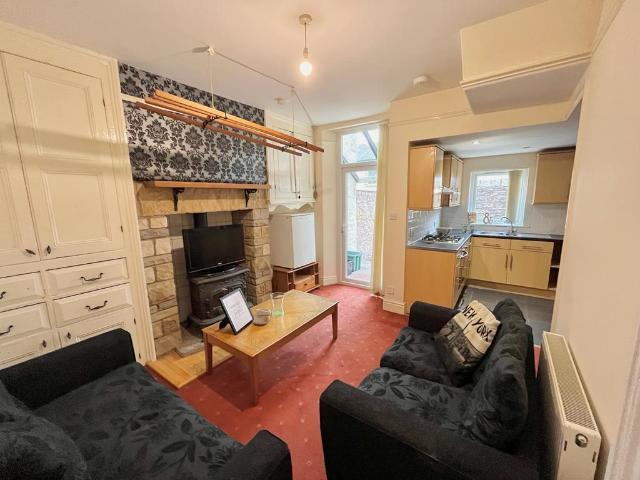 St. Oswald Street, Lancaster LA1 5 bed private hall to rent £520 pcm £120 pw