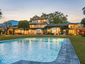St Paul De Vence Une superbe bastide en pierre avec vue su. 730m² La colle sur loup