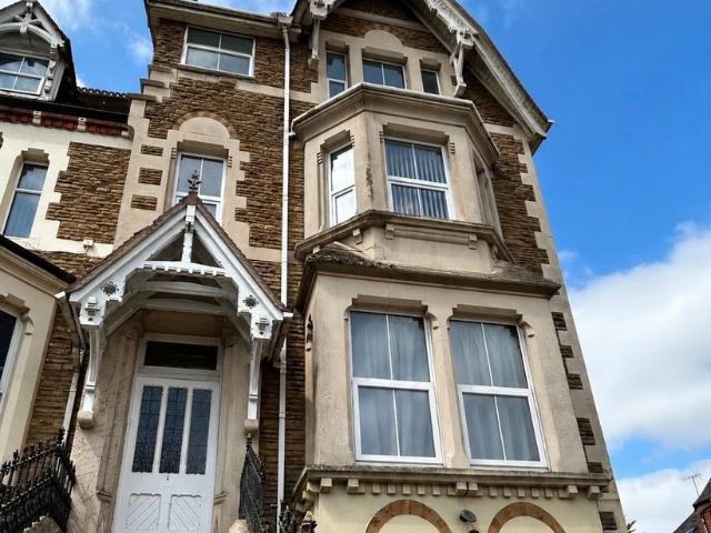 St. Pauls Terrace, Northampton NN2, 3 bed flat to rent, £1,000 pcm | PrimeLocation