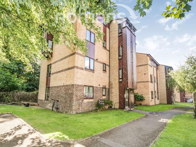 St. Pauls Court, Reading RG1, 1 bed flat to rent, £1,150 pcm | PrimeLocation