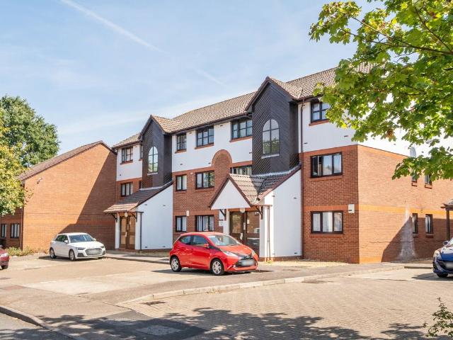 St. Pauls Rise, Palmers Green, London N13, 1 bed flat to rent, £1,275 pcm | PrimeLocation
