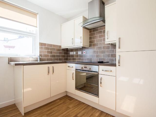 St Pauls Road, Cheltenham GL50, 2 bed flat to rent, £1,000 pcm | PrimeLocation