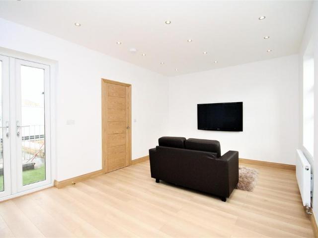 St Pauls road, Islington 3 bed property to rent £3,450 pcm £796 pw