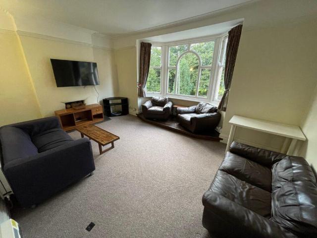 St Pauls Road, Leicester LE3 5 bed end of terrace house to rent £2,058 pcm £475 pw