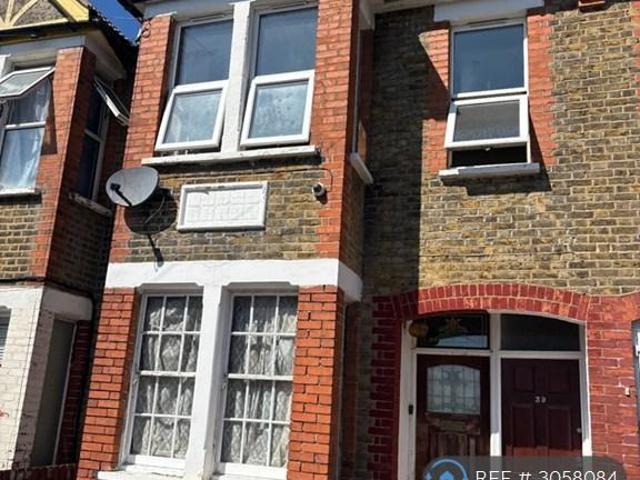 St Pauls Road, Surrey, CR7 1 bed maisonette to rent £1,350 pcm £312 pw