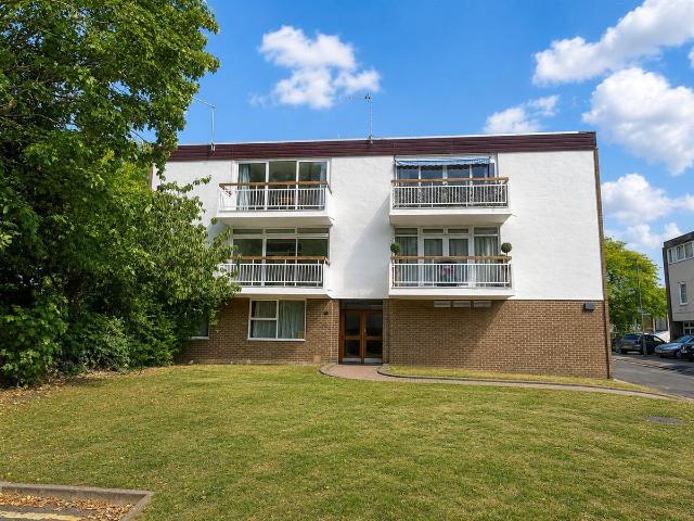 St. Pauls Square, Bromley BR2, 2 bed flat to rent, £1,750 pcm | PrimeLocation