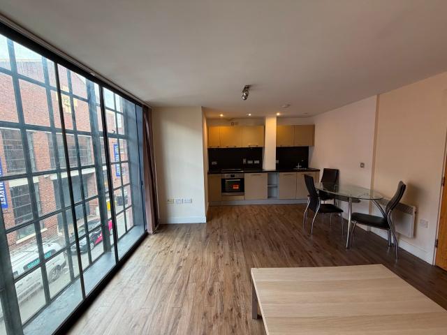 St Paul's Square Spacious One Bedroom Apartment at Derwent Foundry