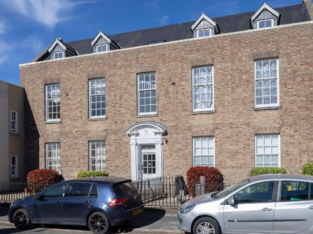 St. Pauls Street South, Cheltenham GL50, 1 bed flat to rent, £925 pcm | PrimeLocation