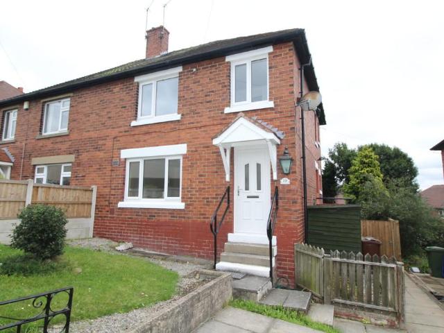 St. Peters Crescent, Stanley 3 bed semi detached house to rent £1,100 pcm £254 pw