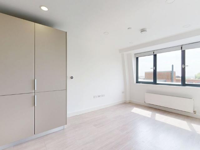 St. Peters Street, Bedford MK40, 1 bed flat to rent, £1,025 pcm | PrimeLocation