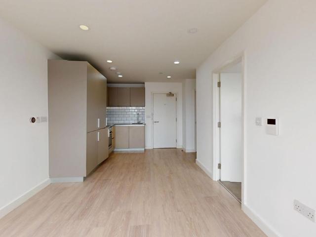 St. Peters Street, Bedford MK40, 1 bed flat to rent, £1,100 pcm | PrimeLocation