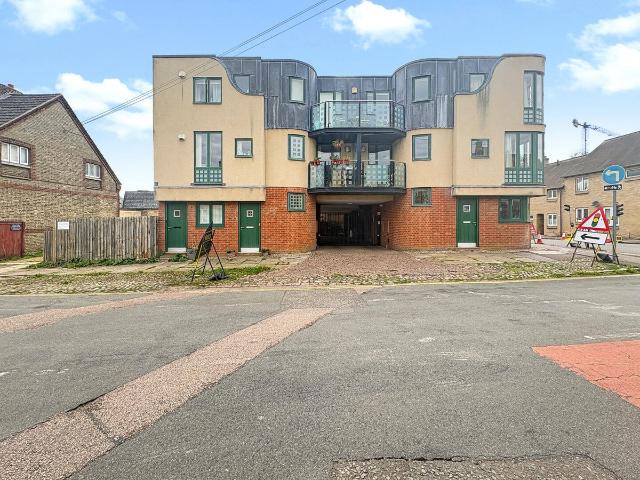 St. Peters Street, Cambridge CB3, 1 bed flat to rent, £1,900 pcm | PrimeLocation