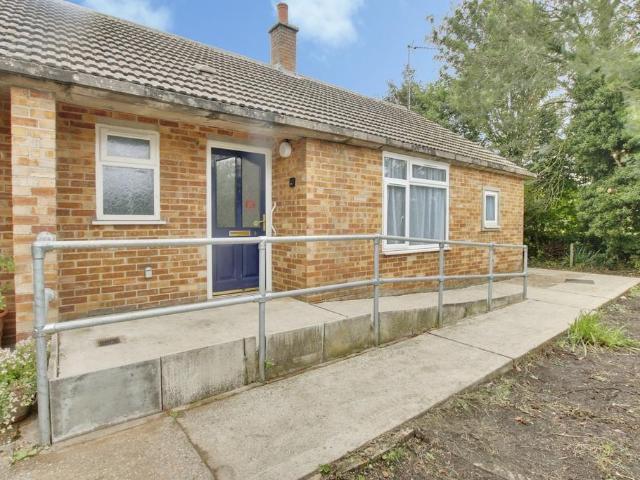 St. Peters Road, Upwell PE14 2 bed terraced bungalow to rent £1,000 pcm £231 pw