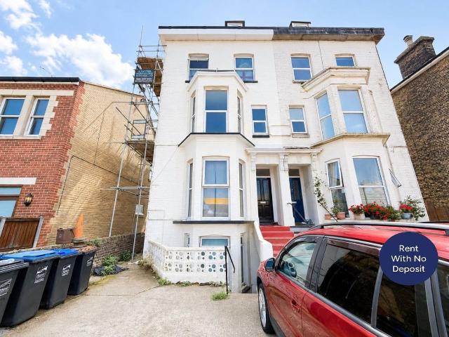 St Peters Road, Broadstairs, Kent CT10, 1 bed flat to rent, £750 pcm | PrimeLocation