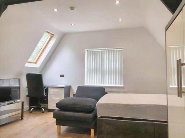 St. Peters Road, Leicester LE2 Studio to rent £758 pcm £175 pw