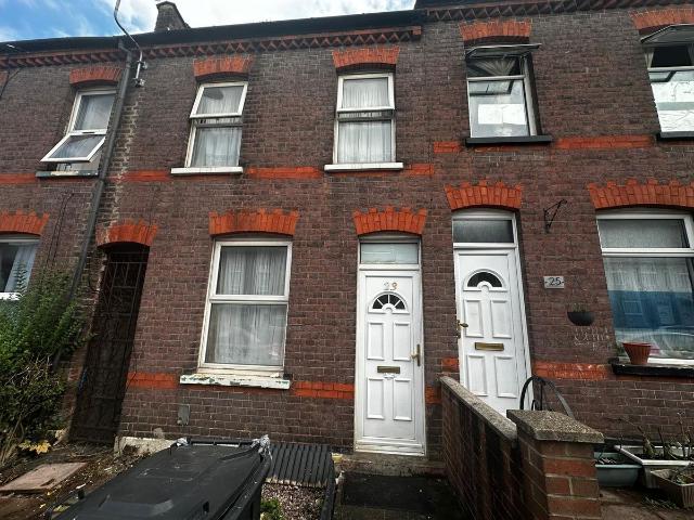 St. Peters Road, Luton, Bedfordshire LU1, 2 bed terraced house to rent, £1,300 pcm | PrimeLocation