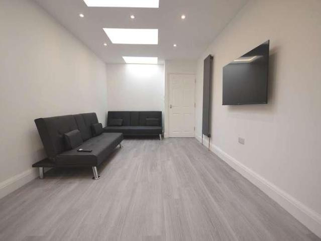 St Peters Road, Reading, RG6