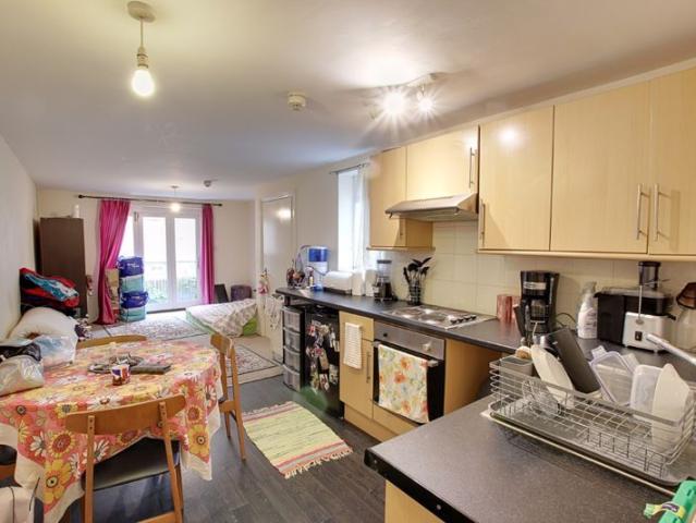 St. Peters Terrace, Bath BA2, Studio to rent, £1,050 pcm | PrimeLocation