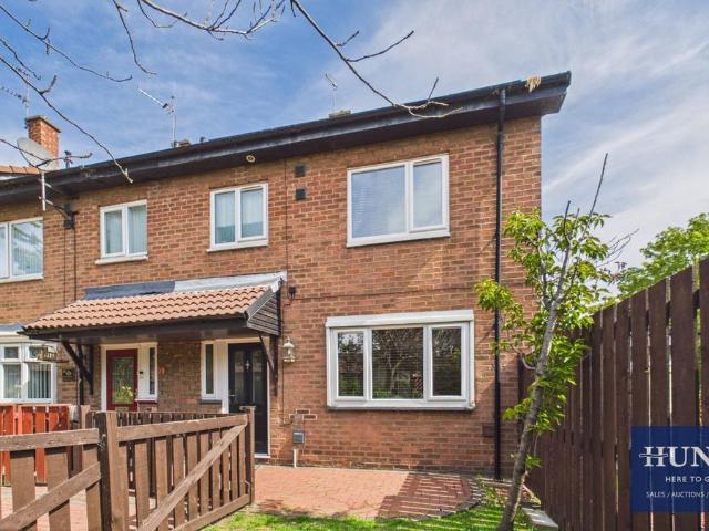 St. Peters View, Monkwearmouth, Sunderland SR6, 2 bed end terrace house to rent, £1,000 pcm | PrimeLocation