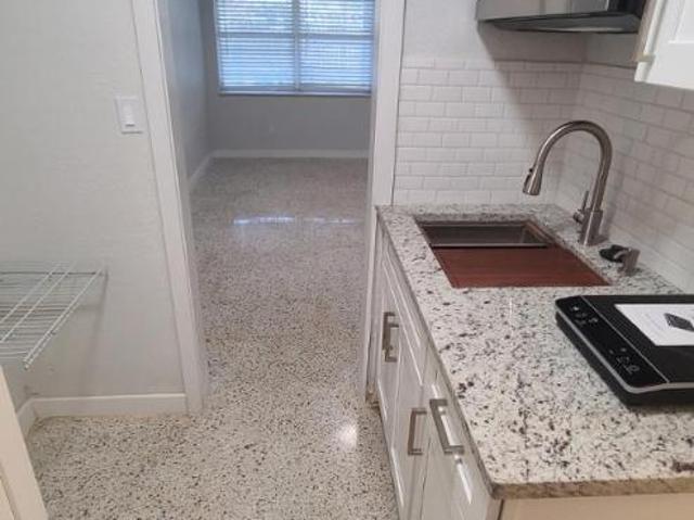 St. Petersburg FL 33705 105920229
