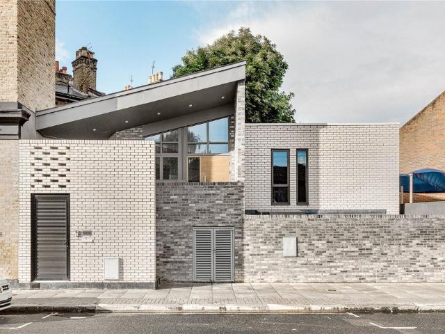 St. Philip Street, London, SW8 3 bed semi detached house to rent £4,875 pcm £1,125 pw