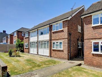 St Philips Avenue, WORCESTER PARK 2 bed flat to rent £1,750 pcm £404 pw