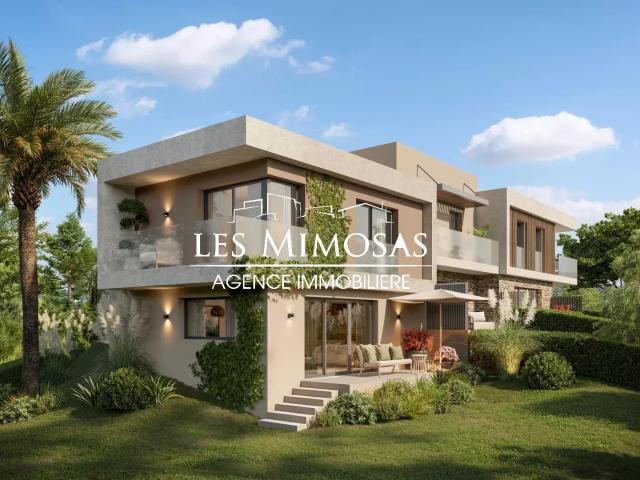 ST RAPHAËL Santa Lucia, Villas 4p Standing m² Saint Raphaël