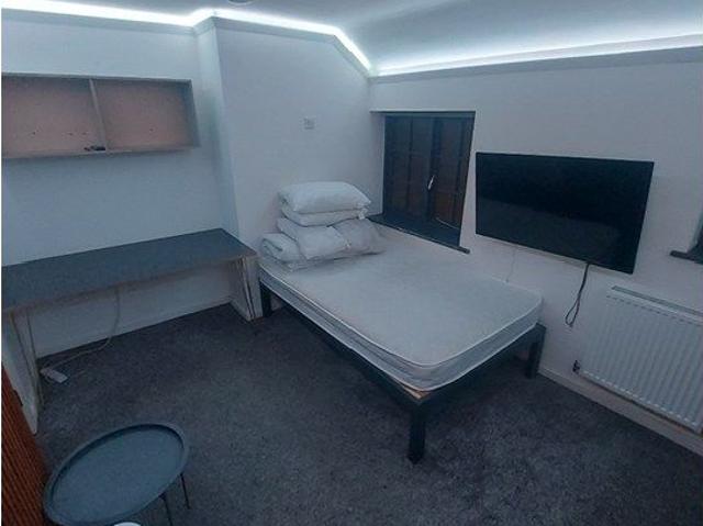 St. Rumbolds Lane, Buckingham MK18, Studio to rent, £850 pcm | PrimeLocation