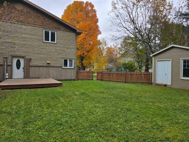 St Sauveur | Maison Semi Détaché 4 ½ à Louer