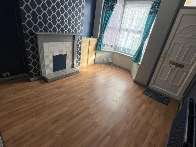 St Saviour Road, Luton LU1, 2 bed detached house to rent, £1,450 pcm | PrimeLocation