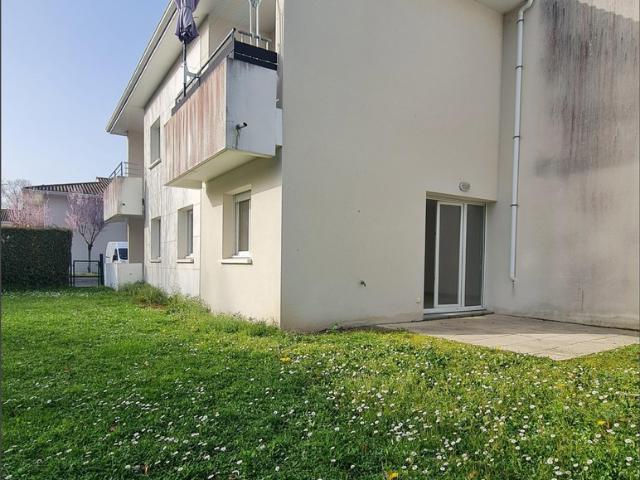 St Seurin sur l'isle Appartement 69 m² 2 chambres+ jardin possibilité vente à terme