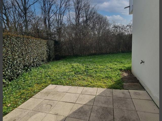 St Seurin sur l'isle Appartement 69 m² 2 chambres+ jardin possibilité vente à terme