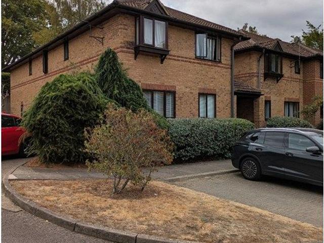 St. Swithins Court, Twyford, Reading RG10, 1 bed maisonette to rent, £1,150 pcm | PrimeLocation